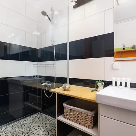 Stylowy Z Oddzielna Sypialnia Niedaleko Centrum Chorzowa By Renters *