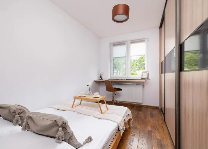 Stylowy Z Oddzielna Sypialnia Niedaleko Centrum Chorzowa By Renters *