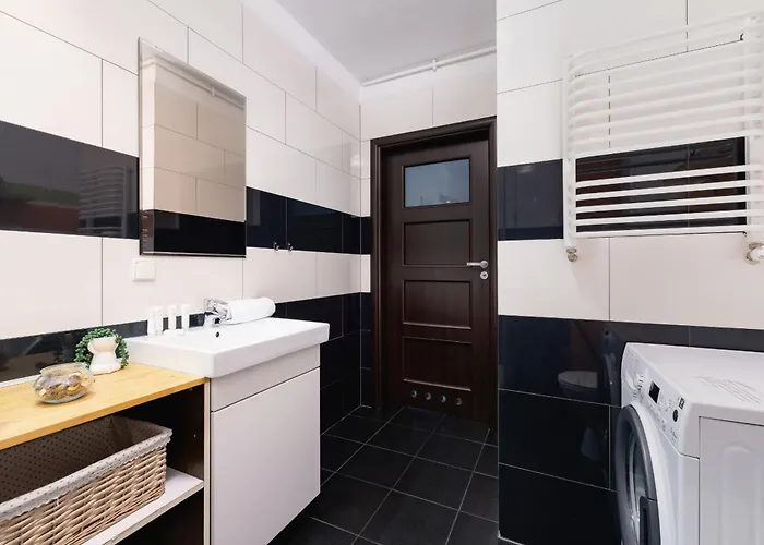 Stylowy Z Oddzielna Sypialnia Niedaleko Centrum Chorzowa By Renters Apartmán